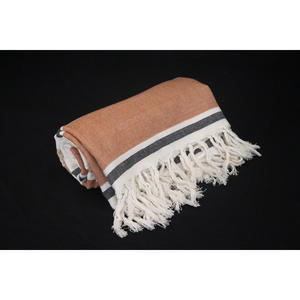 Toalla Fouta Hammam Turca de Lujo Moderna a Rayas Reciclada, la Mejor Calificada para Exportación, Ecológica, de Algodón, de Secado Rápido y Súper Suave - Product Image 5