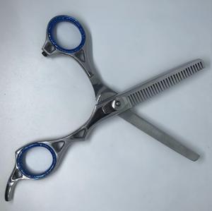 Kit de Barbier Abordable : Ensemble Ciseaux et Lames Noires pour Salon de Beauté, Ciseaux à Effiler Droitiers à Manche Court 28 Dents - Product Image 4