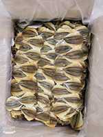 Snack de poisson séché de haute qualité vietnamien poisson séché au soleil à rayures jaunes poisson trevally à vendre avec bon prix collations de fruits de mer secs