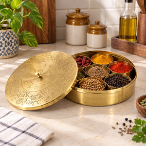 Caja Redonda de Latón Grabada para Especias, Masala Dabba, 7 Compartimentos, Tapa con Perilla, Diseño Floral, Contenedor de Almacenamiento para Cocina, Venta al por Mayor - Product Image 2