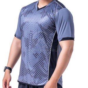 Vêtements de sport personnalisés durables et élégants, maillot de sublimation imprimé sur mesure, parfait pour les clubs, les équipes et les événements sportifs. - Product Image 4