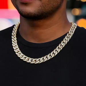 Collar Único de Plata de Ley con Piedras de Moissanita Engastadas a Mano, Cadena Cubana con Acabado en Rodio, Certificado IGI, Lujoso, Unisex - Product Image 1