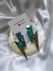Pendientes de Resina para Pedidos al por Mayor, Acabado de Alto Brillo, Fabricación Personalizada, Venta al por Mayor Directa de Fábrica - Product Image 2