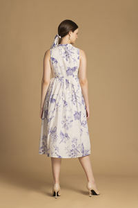 Elegante Vestido Blanco con Estampado Floral, Corte Evase, para Fiestas, para Mujer, para Ocasiones Formales, Disponible a Precio de Mayoreo Razonable - Product Image 3