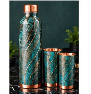 ชุดขวดน้ำทองแดงทำมือพร้อมแก้วลายดอกไม้สลักแบบพกพา - Product Image 5