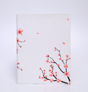 Carnet artisanal à couverture rigide blanche motif fleurs de cerisier Sakura avec marque-page en ruban – Journal minimaliste rose fleuri – Cadeau - Product Image 3
