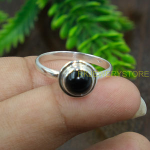 Anillo de Plata de Ley 925 con Ónix Negro Natural, Anillo Hecho a Mano con Cabujón Redondo, Joyería Minimalista para Mujer, Regalo de Navidad - Product Image 5