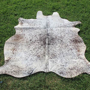 Tapis décoratif en cuir de vache véritable, tapis en peau de vache authentique pour la décoration intérieure du salon, tapis en cuir de vache véritable - Product Image 1