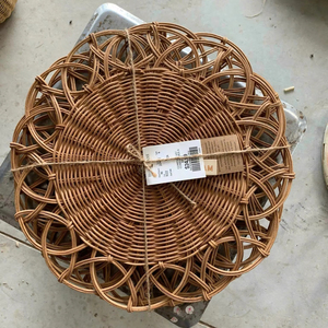 Set de table en rotin tissé à la main par un artisan |   Tapis en fibre naturelle pour servir des sushis et des plats chauds - Product Image 1