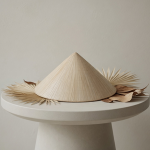 Chapeau Sombrero Traditionnel Vietnamien en Herbe Naturelle, Taille Ajustable, Broderie à la Main, Motif à Carreaux, Unisexe, Idéal pour les Voyages - Vente en Gros - Product Image 6