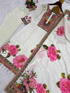 Ensemble de costume Salwar imprimé floral blanc pour femmes avec dupatta |   Ensemble de vêtements ethniques de créateur, kurta et pantalon |   Vêtements traditionnels indiens - Product Image 5