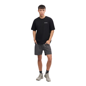 เสื้อยืดคอกลมแขนสั้นผู้ชาย ไซส์เล็ก ลายตัวอักษรด้านซ้าย ทรงตรง ผ้าเจอร์ซีย์ รับผลิตตามแบบ OEM ขายส่งเสื้อผ้าส่งออก - Product Image 1