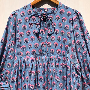 Robe imprimée confortable pour femme, magnifique robe en coton, imprimée à la main, style indien Georges, grande robe longue, col profond, longueur midi - Product Image 1