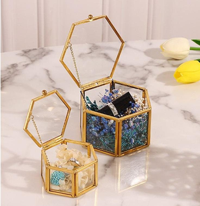 Beautifully crafted metal <b>jewellery</b> <b>box</b> <b>with</b> <b>mirror</b> inside high quality finish for keeping your precious ornaments safe & secure - Product Image 2
