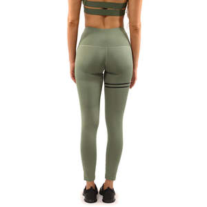 ชุดโยคะไซส์ใหญ่ดีไซน์สวยสำหรับผู้หญิง ชุดเสื้อชั้นในกีฬาและกางเกงเลกกิ้งแบบเรียบง่ายสั่งทำได้ - ราคาถูก ลดราคาขายออนไลน์ - Product Image 5