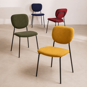 Silla de Restaurante Moderna Tapizada en Terciopelo Amarillo Mostaza, Funda Extraíble, Estructura de Metal Negro, Asiento y Respaldo Acolchados, para Exteriores y Villas - Product Image 1