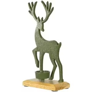 Portavelas de Metal Premium para Navidad con Diseño Elegante Recortado para Exhibiciones de Velas Navideñas, Decoración Festiva y Regalo - Product Image 1