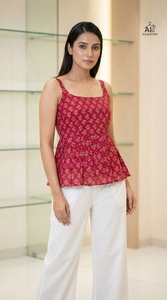 Haut en coton imprimé rouge à col carré pour femme, style décontracté, collection été Inde Pakistan - Product Image 2