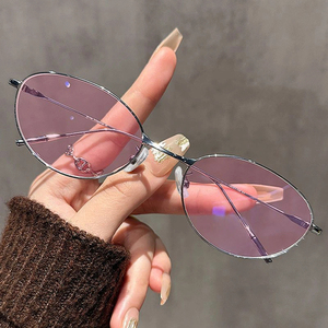 Gafas de sol de ojo de gato con montura metálica delgada, nuevas gafas de sol resistentes a los rayos UV 2025 con montura ultraligera - Product Image 3