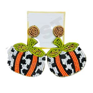 Halloween Spice Latte Boucles d'oreilles perlées pour les femmes Patriotic Memorial Day Orange Blanc Bleu Couleur Tissu Matériel - Product Image 1