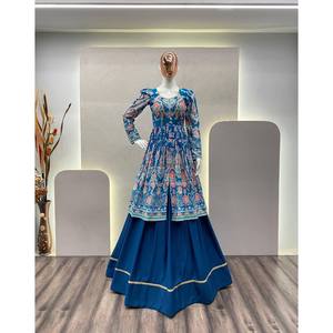 Conjuntos de diseñador para mujer Beautiful Lehenga with Printed Top Elegant Designer Look - Product Image 2