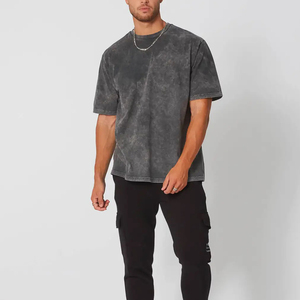 Camisetas cómodas para hombre con lavado ácido y textura desgastada, tela de algodón transpirable, corte relajado, cuello redondo, ideales para salidas informales. - Product Image 2
