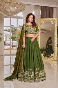 LAHENGA CHOLI DUPATTA PURE NC VICHITRA con bordado de hilo y lentejuelas - Product Image 4