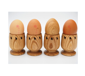 Ensemble de 4 supports à œufs en bois naturel fini, design moderne et populaire, de haute qualité, pour la décoration de la maison - Product Image 1