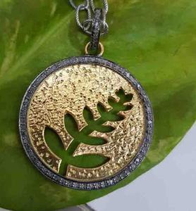 Pendentif vintage pour femme en argent sterling 925 plaqué rhodium noir à bords argentés, motif feuille, serti d'un diamant naturel taille simple, 30x30MM - Product Image 5