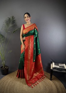 Sari en soie Banarasi de qualité supérieure, sari de soirée de créateur avec tissage Zari riche, sari ethnique traditionnel pour mariage, pour femmes - Product Image 5