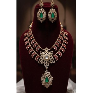 สร้อยคอพร้อมต่างหูชุบทองคุณภาพพรีเมียมสุดหรู ประดับด้วยโมอิสซาไนต์แท้แบบดับเบิ้ลต์ สำหรับผู้หญิง คอลเลคชั่นสำหรับงานแต่งงาน - Product Image 1