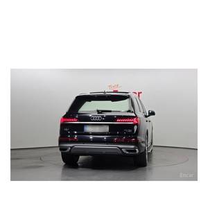 Audi Q7 45 TDI quattro Noviembre 2022 47.505 km Diésel Transmisión Automática Asientos de Cuero Volante a la Izquierda con Cámara Trasera - Product Image 4