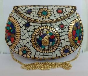 Exportador Indio Ofrece el Mejor Precio en Bolsos de Mano Metálicos con Mosaico Blanco GC-BG-579 para Mujer, Estilo Femenino para Fiestas - Product Image 1
