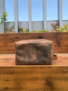 ชุดอุปกรณ์แต่งหน้าสำหรับผู้ชายกระเป๋าโกนหนวดของผู้ชายกระเป๋าหนังแท้ลายนักล่าผิวด้านสีแทนแบบตะวันตก - Product Image 3