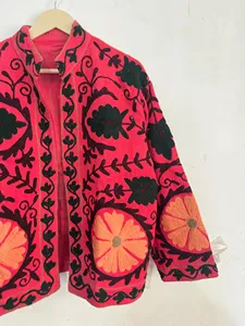 Veste courte en coton brodé Suzani rose et noir, style bohème chic, motif floral ethnique, pour femmes, idéale pour les festivals - Product Image 4