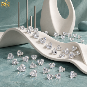 Diamants en vrac de 18,75 carats en forme de cœur, cultivés en laboratoire, CVD HPHT |   Diamants non certifiés de couleur D E F, pureté VVS VS, taille excellente, pour bijoutiers - Product Image 1