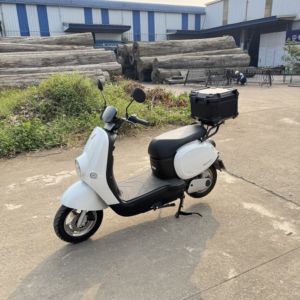 Porte-bagages arrière moderne en acier mat noir durable de type plaque M-Biker VinFast Motio pour accessoires de scooter électrique - Product Image 2