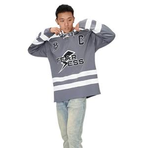 เสื้อฮอกกี้น้ำแข็งโพลีเอสเตอร์แบบ OEM ปรับแต่งได้ พร้อมลายปักดิจิตอลซับลิเมชั่นและลายปักทัคเคิลทวิลล์ น้ำหนัก 260 กรัม ทรงยูนิเวอร์แซล ยี่ห้อ Eoin Winston Sports - Product Image 1