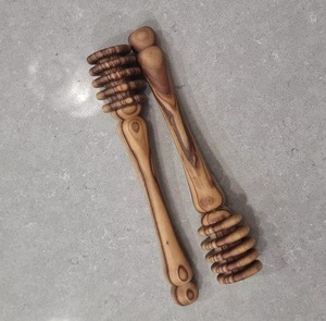 Bâtonnet mélangeur de miel en bois naturel, artisanal, durable et écologique, avec boîte, pour bouteille verseuse, vaisselle personnalisée - Product Image 4