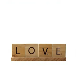 Blocs de lettres LOVE en bois faits à la main avec base en bois rustique, décoration de table, décoration d'intérieur, cadeau - Product Image 1