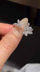 แหวนดอกไม้ประดับเพชรทรงมาร์คีส์ มอยส์ซาไนต์ เงินแท้ 925 ดีไซน์ดอกไม้สุดพิเศษ แหวนสำหรับผู้หญิง งานแต่งงาน ของขวัญสำหรับคนรัก - Product Image 6