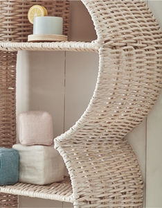 Nouvelle collection d'étagères suspendues en rotin fabriquées au Vietnam avec le meilleur matériau en rotin pour la décoration de chambre d'enfant, en forme de fleur. - Product Image 2