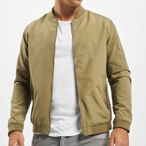 Chaqueta bomber impermeable para hombre con logo personalizado, resistente al viento, ropa exterior de moda para exteriores con la mejor calidad económica y el mejor servicio OEM. - Product Image 4
