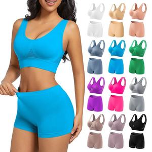 Conjunto de Sujetador Deportivo y Pantalones Cortos Ecológicos de Alta Sujeción para Mujer con Almohadillas Extraíbles, Malla Transpirable, Ideal para Yoga - Product Image 1