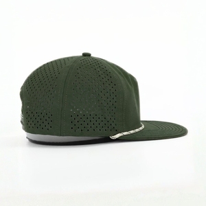 Casquette de golf imperméable en gros, 5 panneaux, logo imprimé numérique personnalisé, perforations découpées au laser, avec cordon, fermeture snapback réglable - Product Image 3