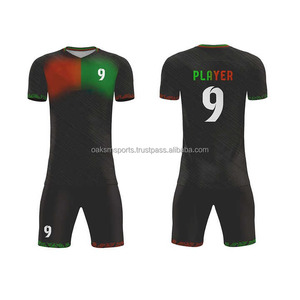 Conjunto de Camiseta de Fútbol Sublimada Personalizada para Hombre, Cuello en V, Manga Corta, Estampado Animal, 100% Poliéster, Ropa Deportiva Ajustada - Product Image 4