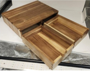 Bandeja de Té de Madera Tallada a Mano, Moderna, con Portautensilios Plegable y Soporte para Servilletas, Decoración para el Hogar y Regalo Empresarial - Product Image 3