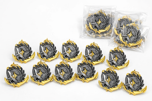 Broche de Metal Geométrico con Diseño de Corona Vintage, Pin Decorativo Estilo Retro para Chaqueta de Hombre, Accesorio de Joyería de Moda - Product Image 4