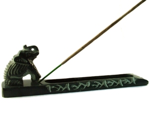 Nuevo último diseño de hoja de producción con tallado floral en esteatita Venta caliente precioso soporte de palo de incienso para decoración del hogar - Product Image 3