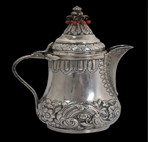 Classic tall metal Dallah with a long spout and leaf etchings, available at wholesale prices, perfect for authentic collections. - Product Image 4
